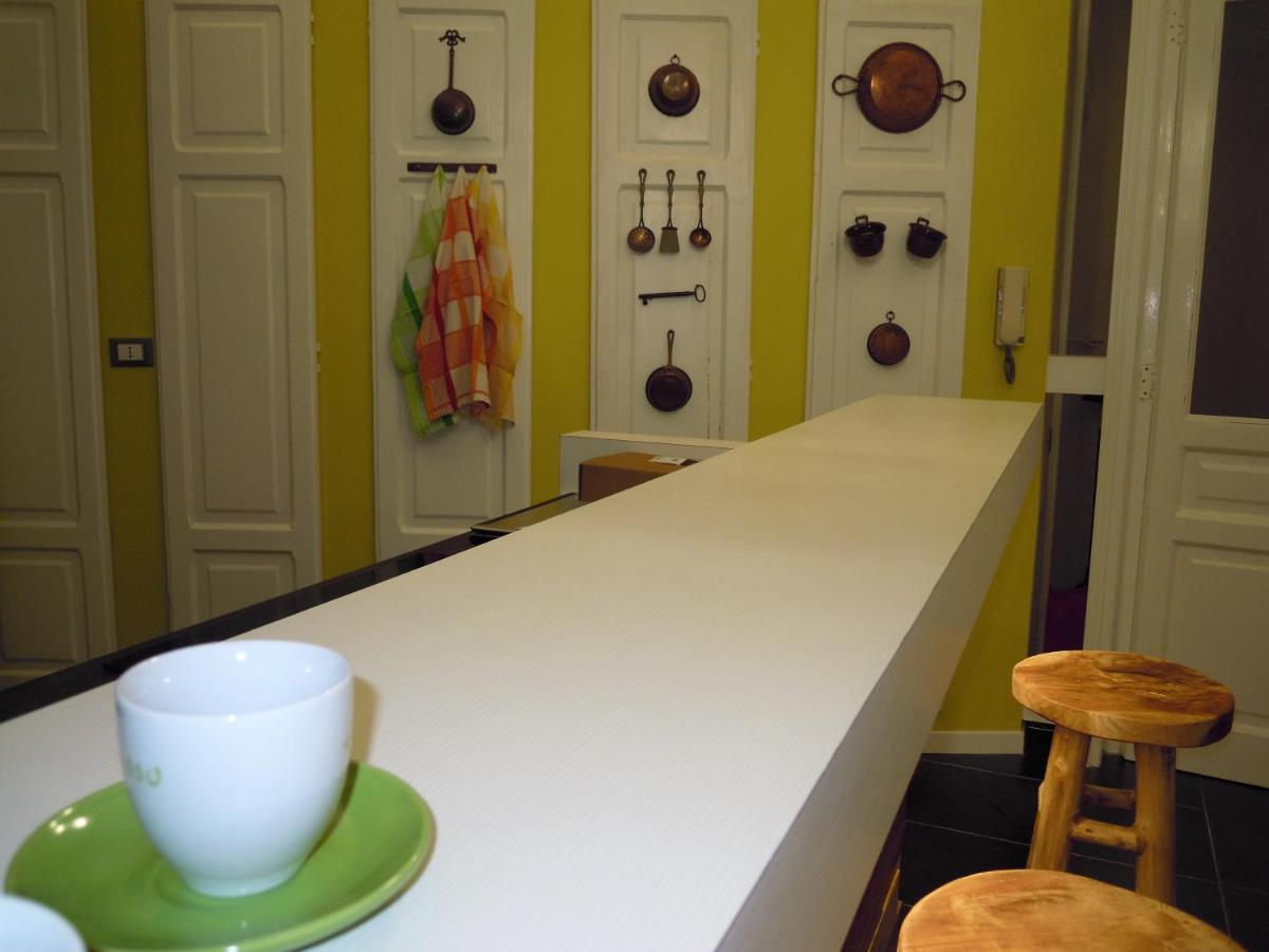 Primo Posto Acomodação com café da manhã Salerno Exterior foto